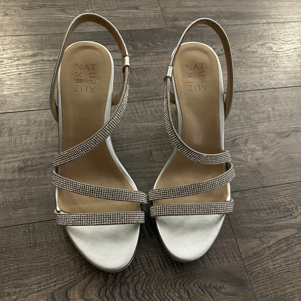 Naturalizer Silver High Heels with Rhinestones on Straps Size 8